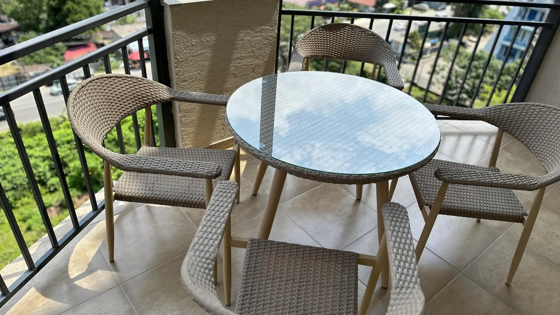 Gonio N802 Beachfront Mountain View Apartment